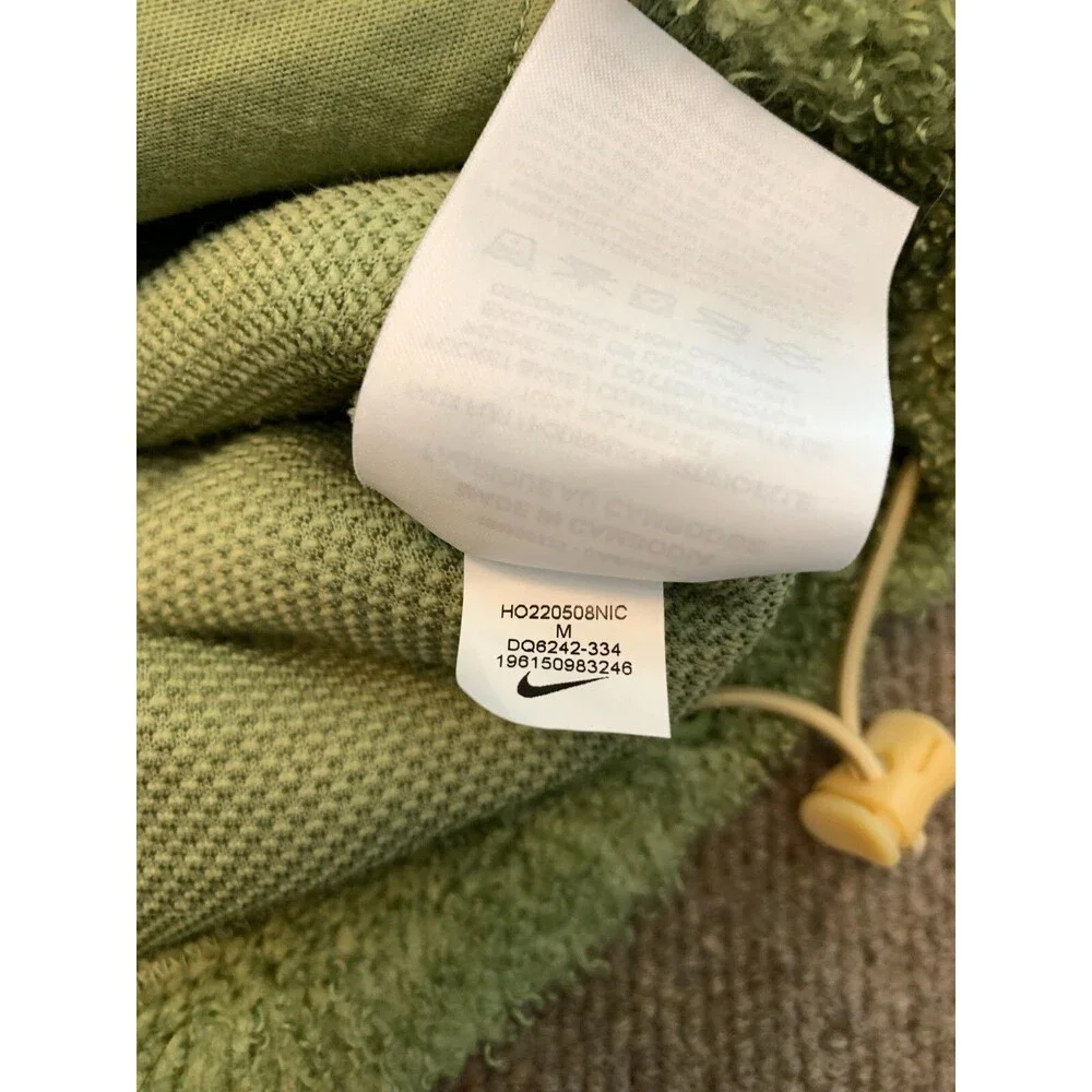 Nike Sweater Womens M Therma-Fit Sherpa Boucle Fleece 1/4 Zip Cropped Pullover